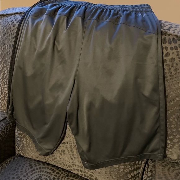 Adidas Mens ClimaCool Mens Athletic Shorts Size M - Picture 8 of 12